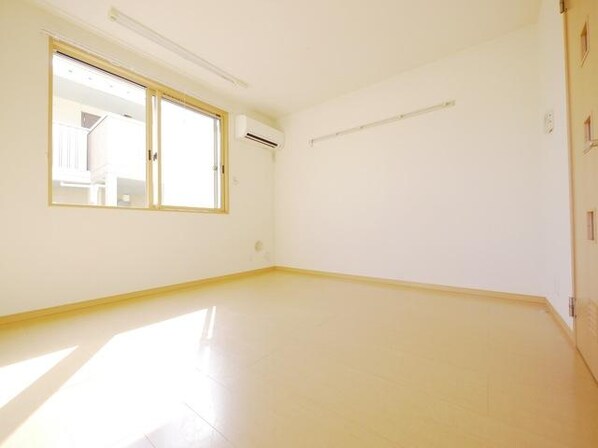 クレール四季彩の丘参番館の物件内観写真